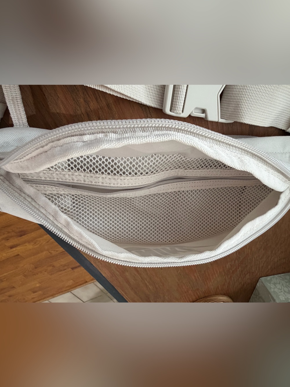 Nike Cream/White Heritage Waist Pack Fanny Pack Crossbody Bag - Picture 3 of 5